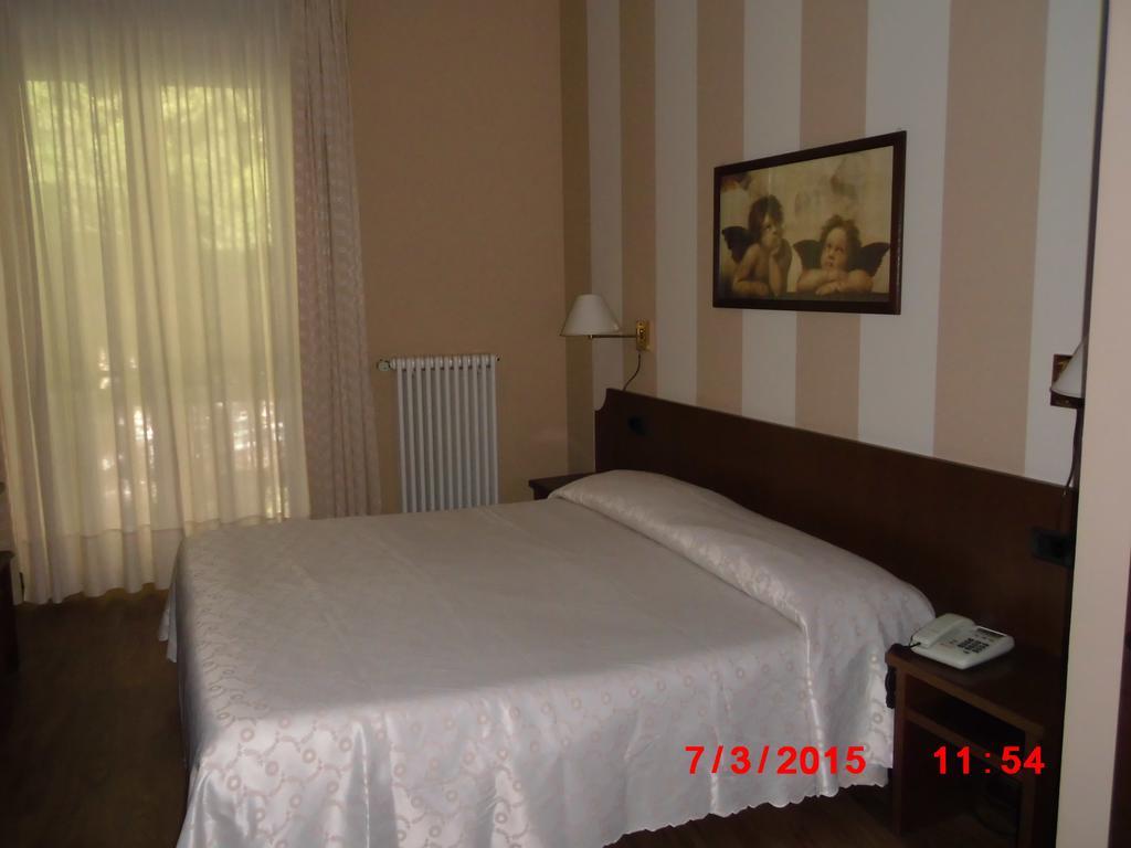 Albergo Ponte Vecchio Cernobbio Pokoj fotografie